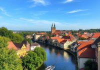 Ile kosztuje weekend w Kazimierzu Dolnym – co wpływa na cenę noclegu i atrakcji turystycznych?